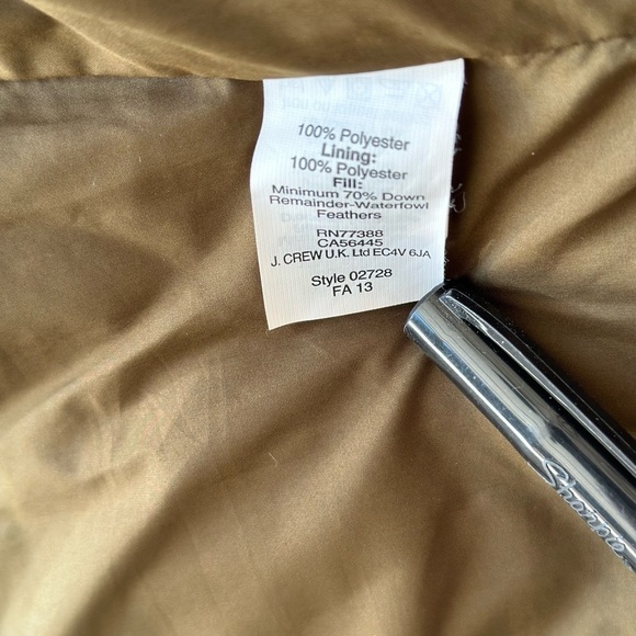 J.Crew Camouflaged Quilted Puffer Vest Down Fill Size Medium EUC - Picture 6 of 6